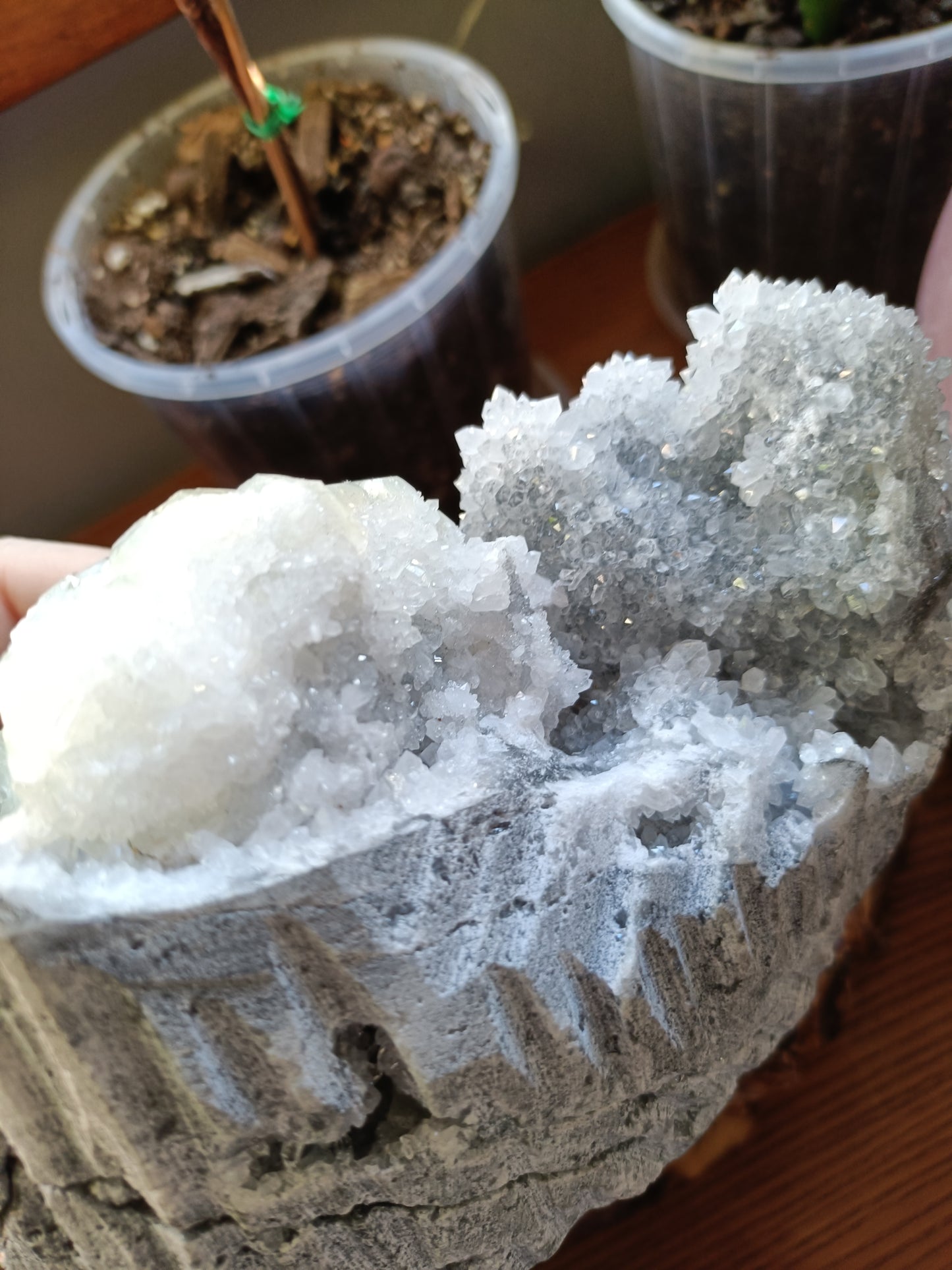 Xiang Hualing Fluorite Specimen + Stand - 3991g (4.35kg including stand)