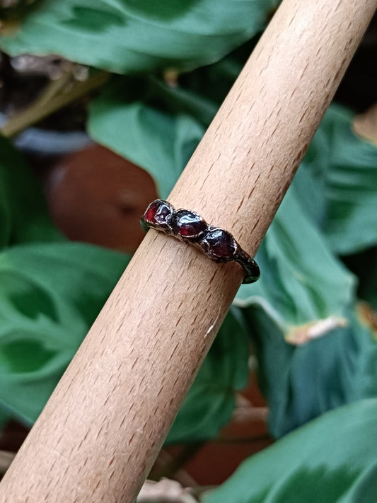 Garnet Copper Electroformed Ring - Size US 5 - UK J 1/2 - D 15.7mm