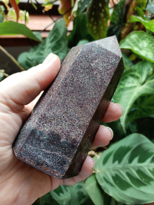 Garnet Tower - 590g