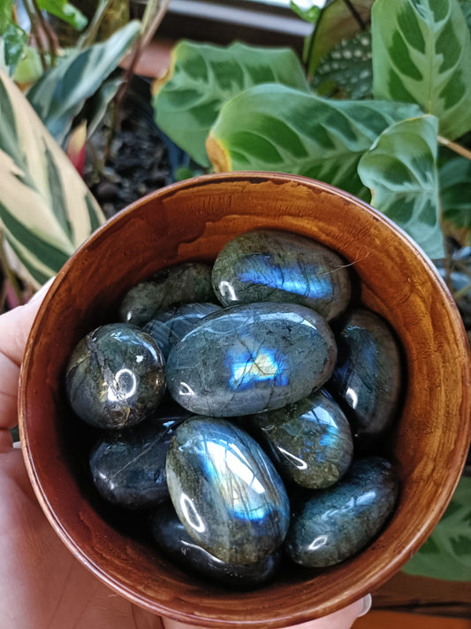 Small Labradorite Palm Stone - 20-30g