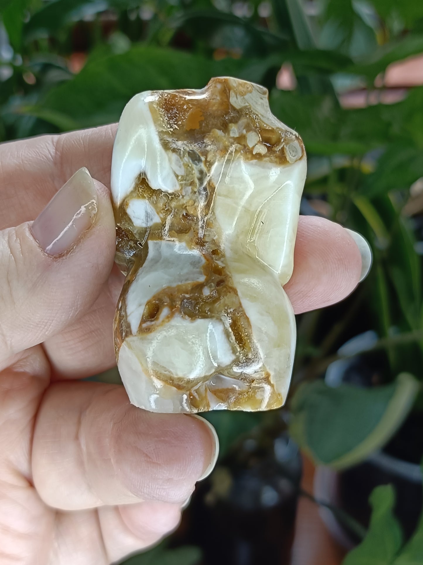 Amber Calcite Pregnant Goddess Body - 66g