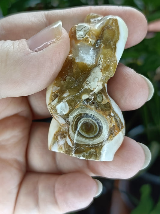 Amber Calcite Pregnant Goddess Body - 66g