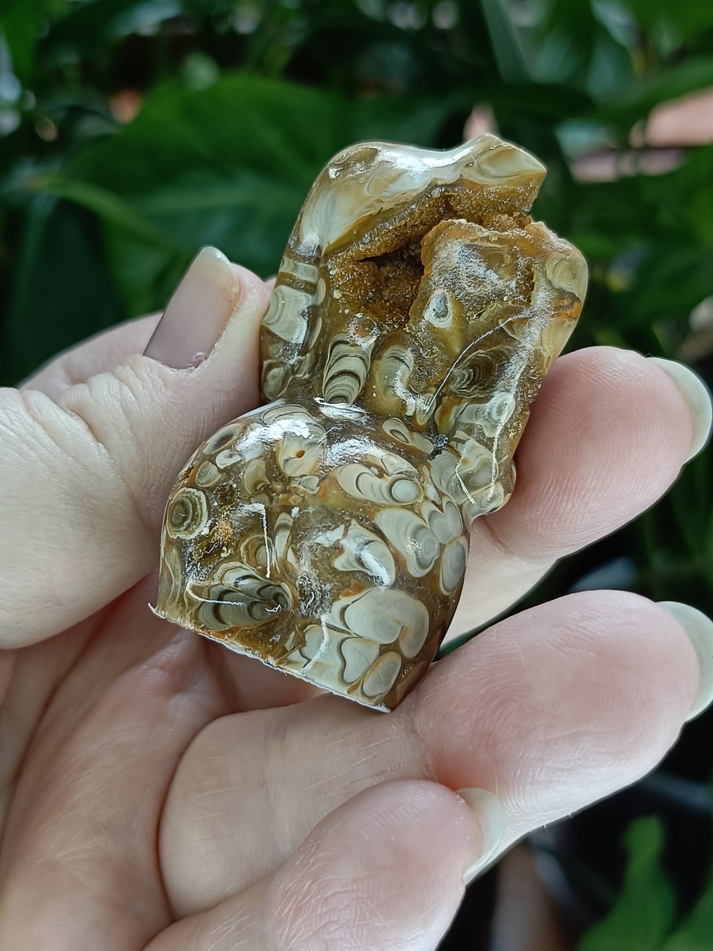 Amber Calcite Pregnant Goddess Body - 51g