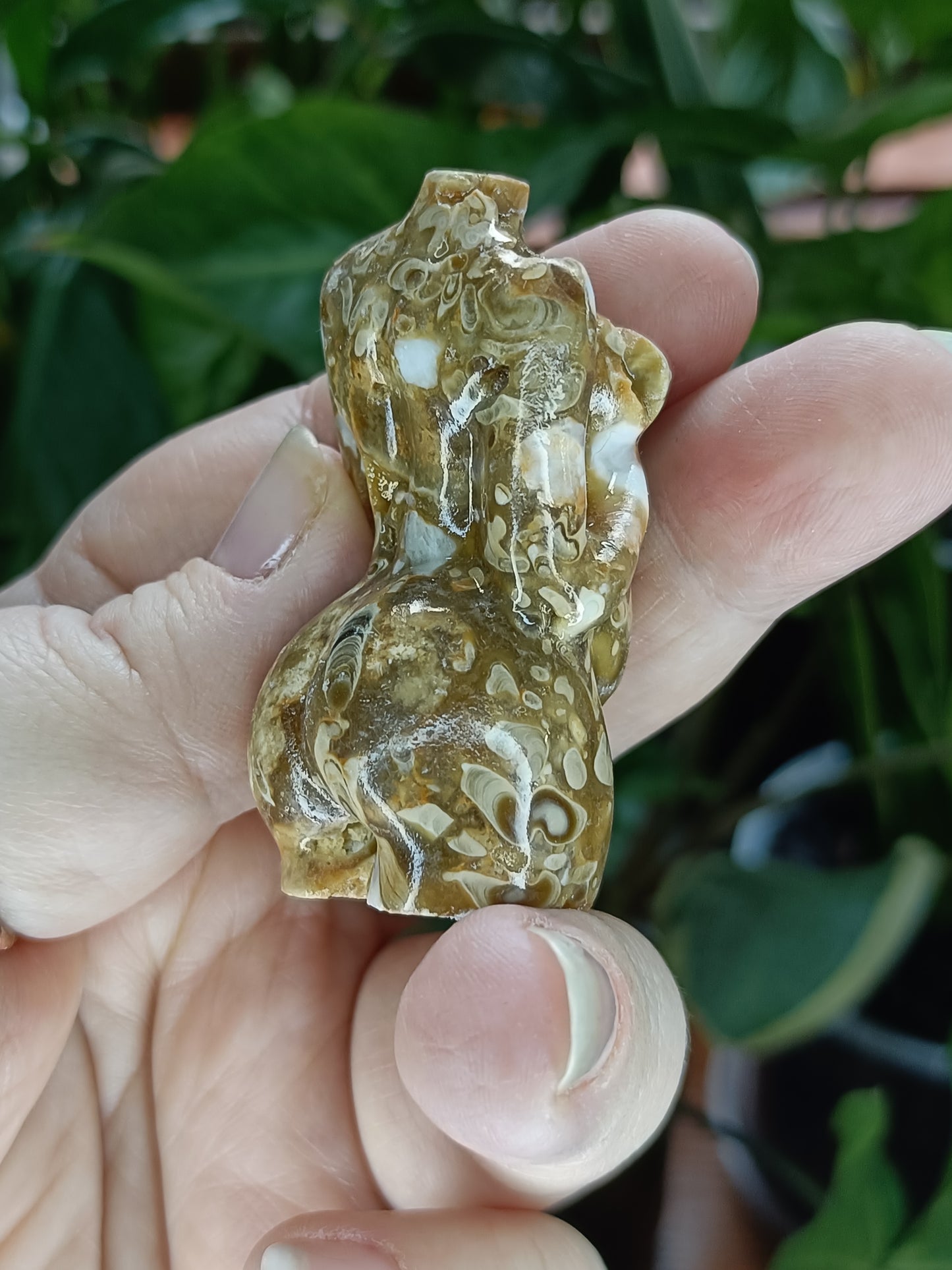 Amber Calcite Pregnant Goddess Body - 54g