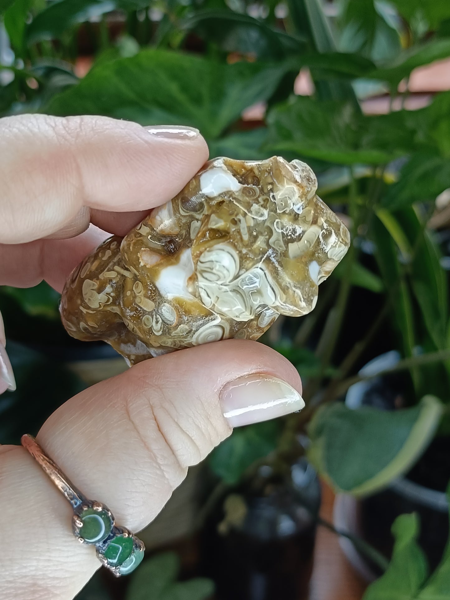 Amber Calcite Pregnant Goddess Body - 54g