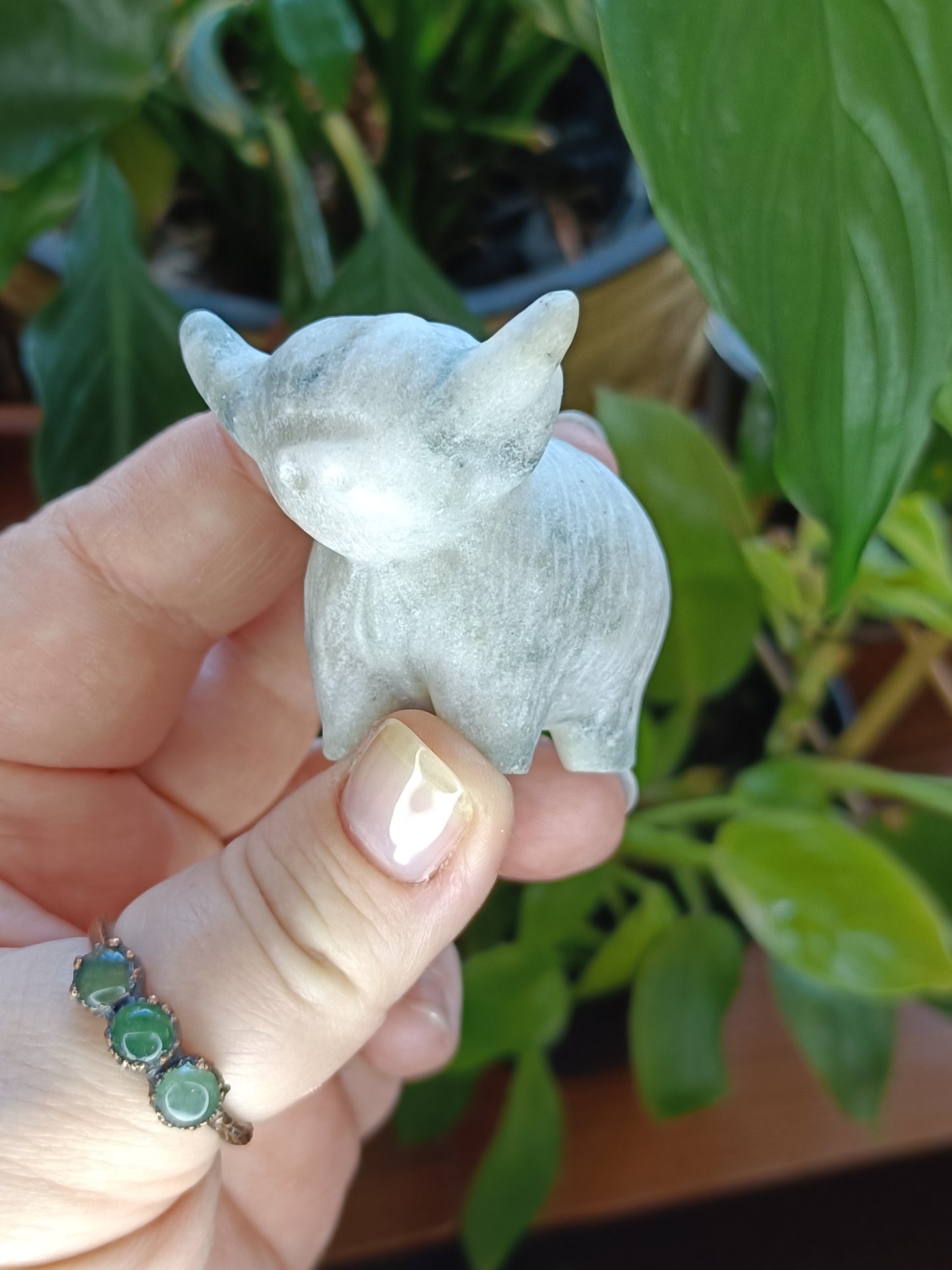 Highland Cow Small Carving - 70-100g