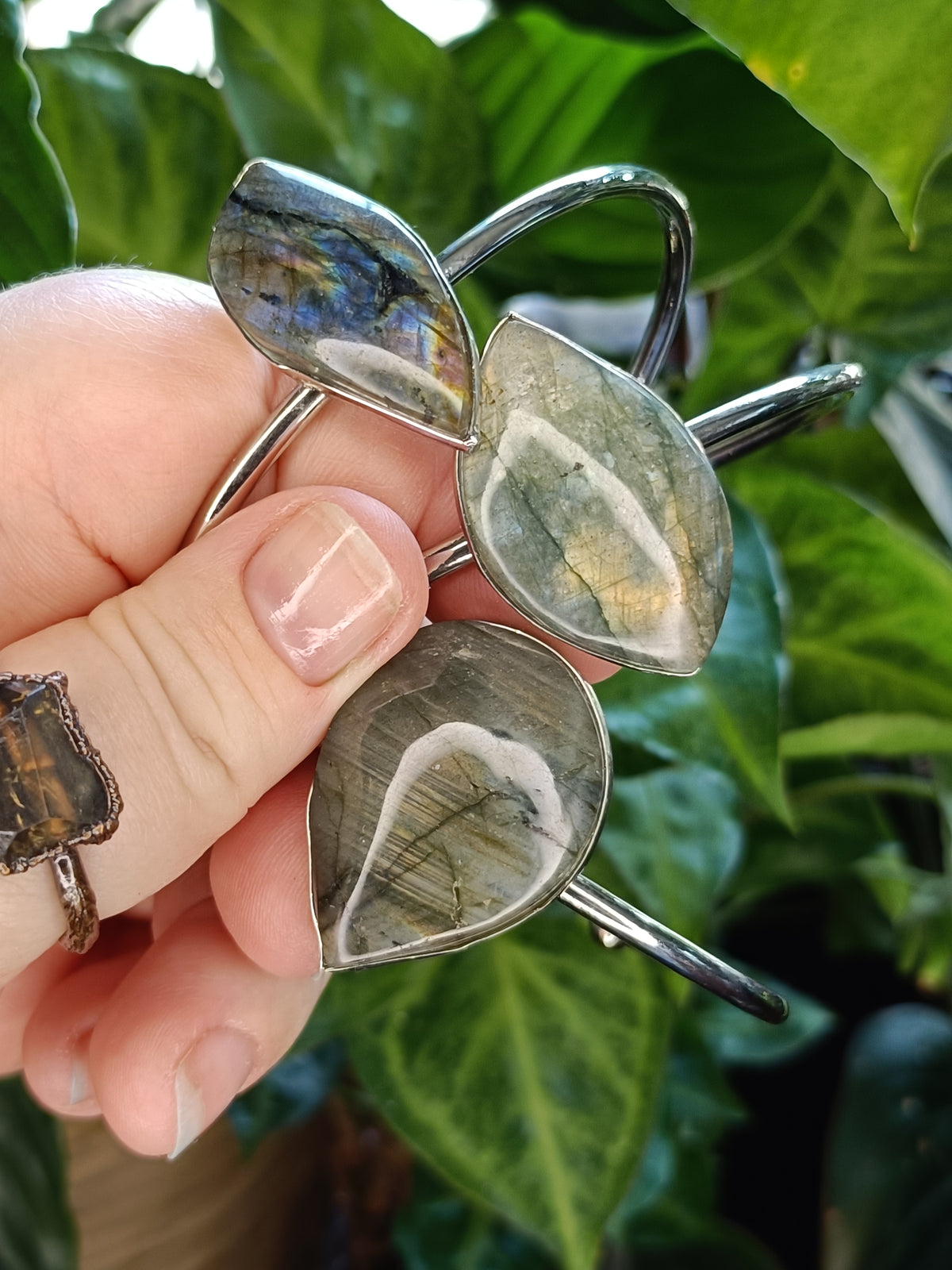 Labradorite Leaf Bangle - Silver-Plated Copper