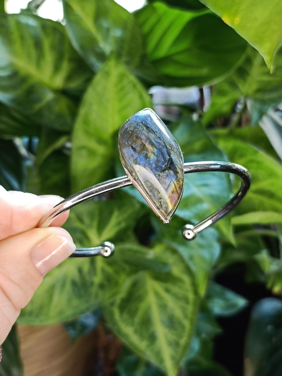 Labradorite Leaf Bangle - Silver-Plated Copper