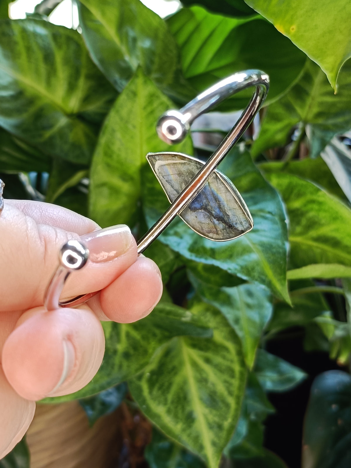 Labradorite Leaf Bangle - Silver-Plated Copper