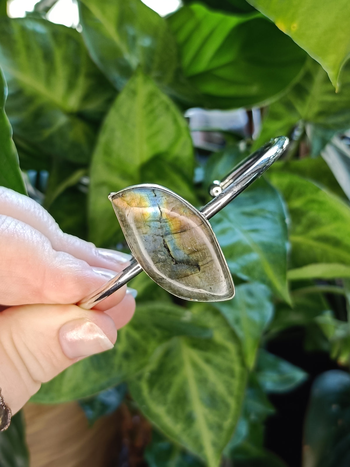 Labradorite Leaf Bangle - Silver-Plated Copper
