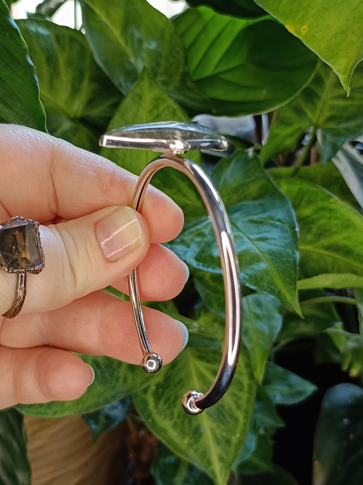 Labradorite Leaf Bangle - Silver-Plated Copper