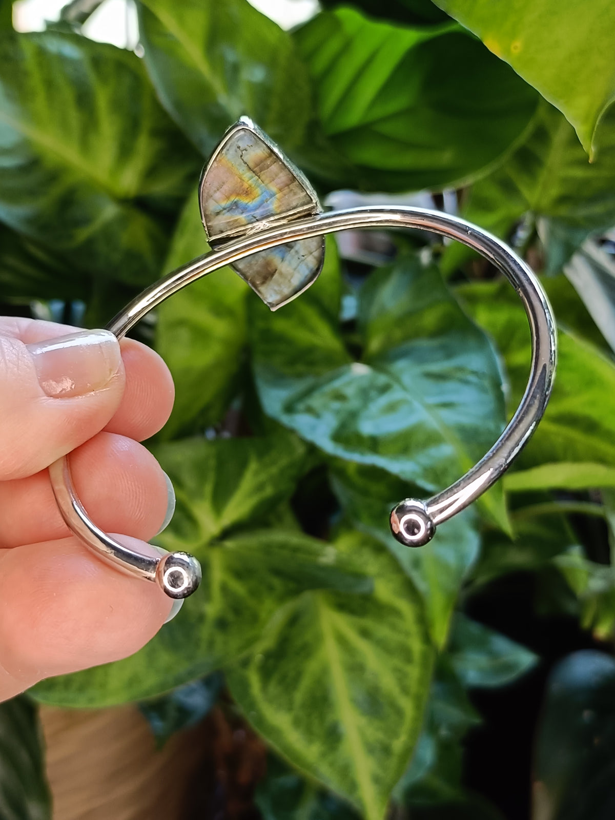 Labradorite Leaf Bangle - Silver-Plated Copper