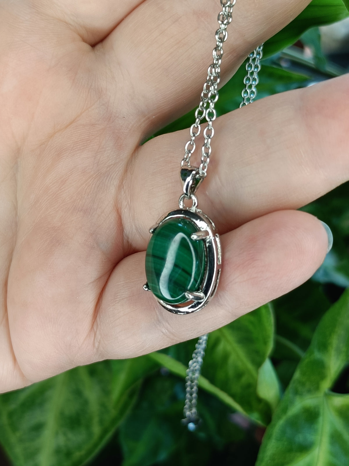 Malachite Oval Pendant Necklace - Silver-Plated Copper