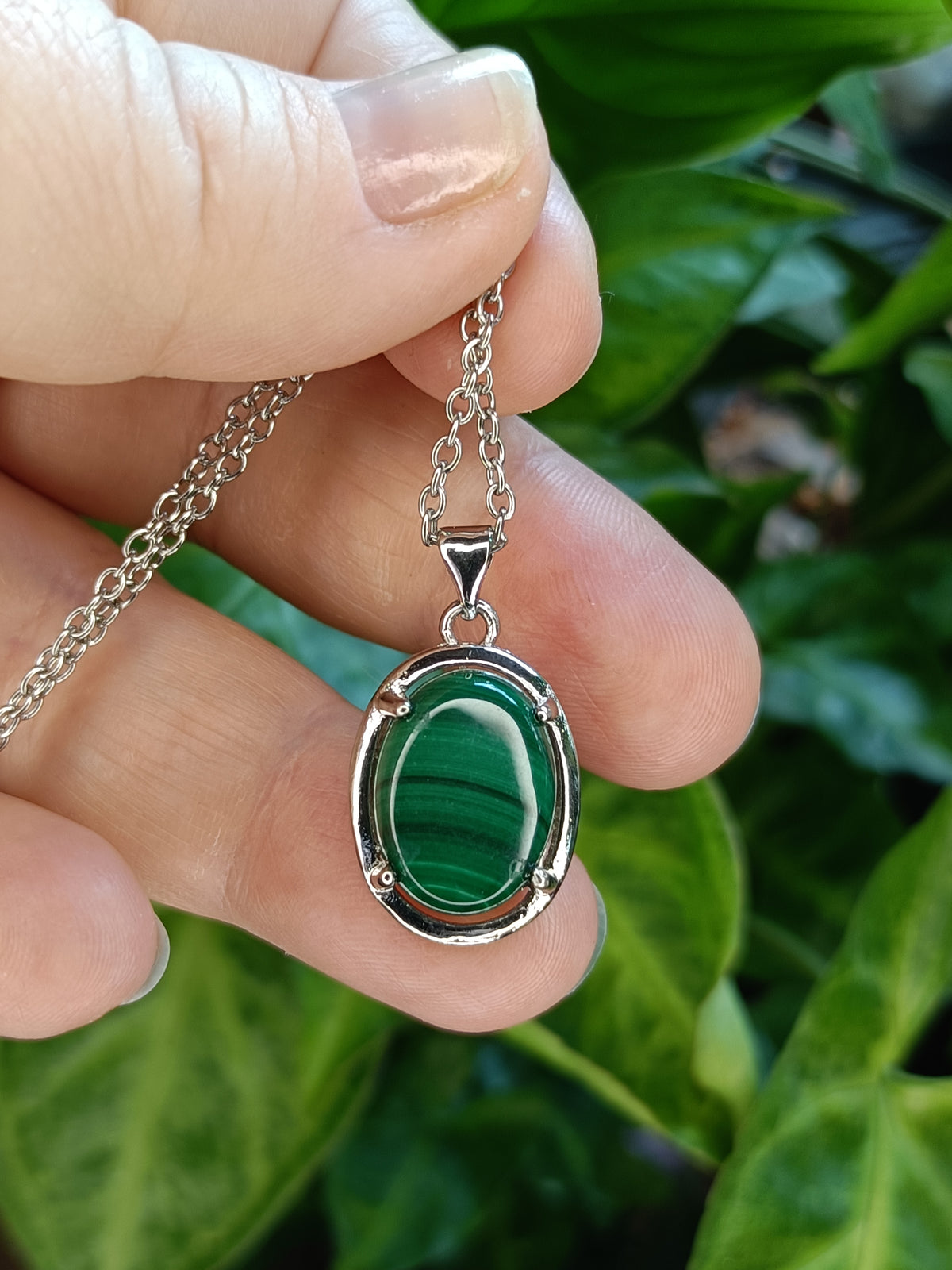 Malachite Oval Pendant Necklace - Silver-Plated Copper