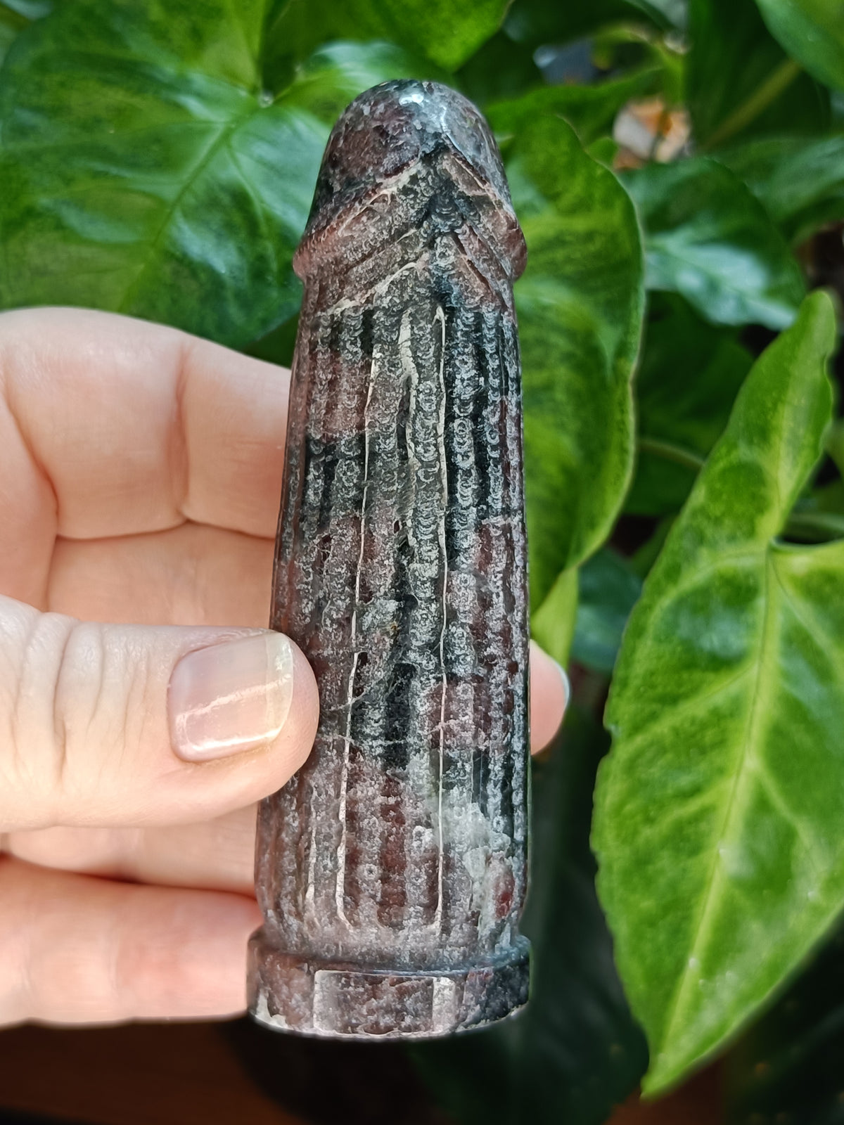 Standing Ding Ding Carvings - 130-160g