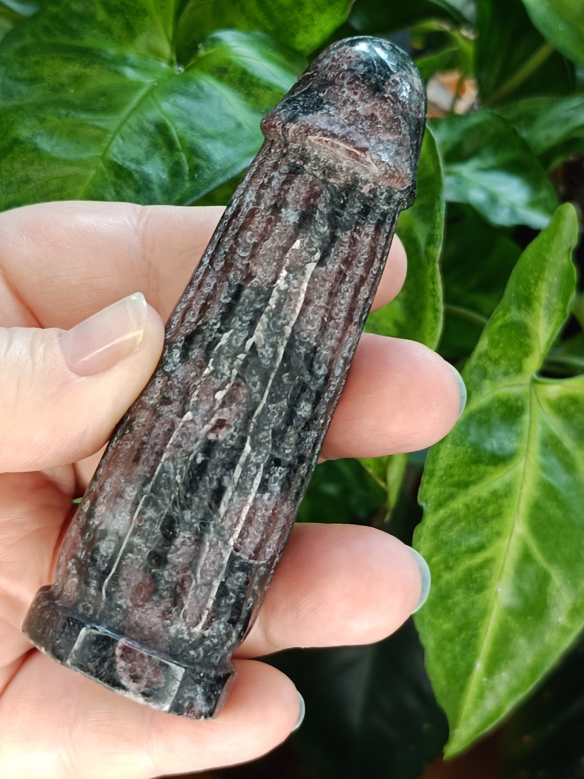 Standing Ding Ding Carvings - 130-160g