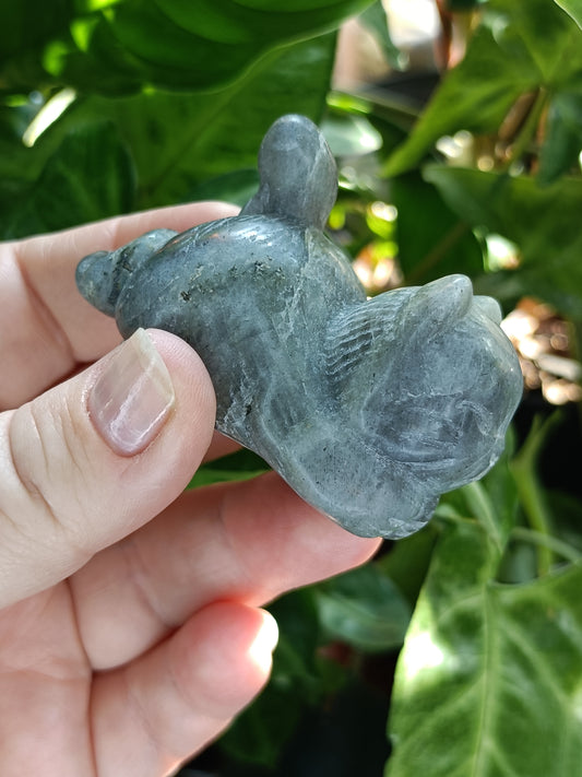 Labradorite Laying Down Cat - 101g