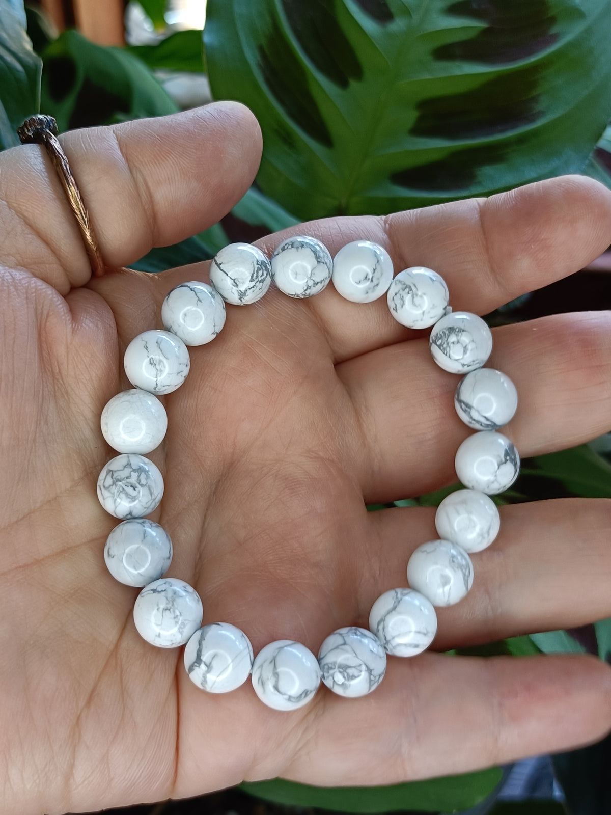 Howlite Round Beaded Bracelet - 10mm