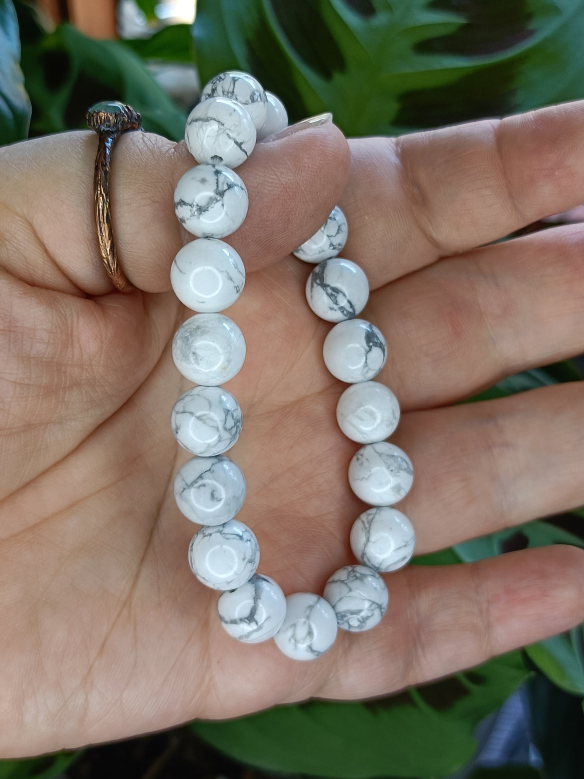 Howlite Round Beaded Bracelet - 10mm